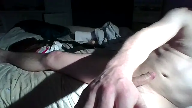 Snapshot of MmaxX004 chatting on March 9, 2025, 12:53 am MmaxX004 online show from March 9, 2025, 12:53 am