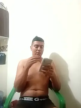 Chocolatinajet online show from January 13, 2026, 2:28 am