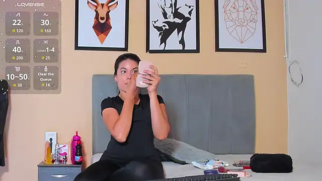 crystall06 online show from September 27, 2025, 1:49 pm