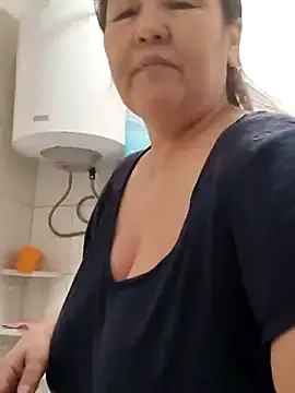 Zulfiya Bruce online show from February 11, 2026, 11:37 am