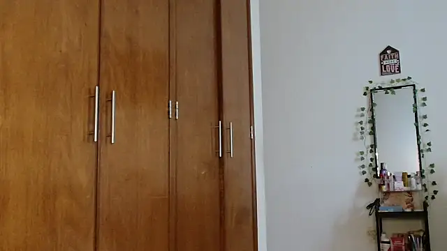 3littleschoolteens online show from January 16, 2026, 7:51 pm