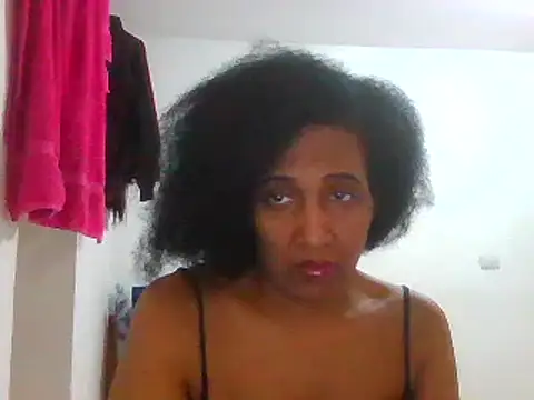 Snapshot of Aishamara chatting on January 25, 2025, 9:04 pm Aishamara online show from January 25, 2025, 9:04 pm