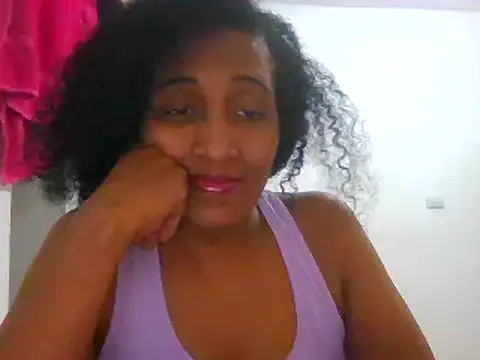 Snapshot of Aishamara chatting on February 4, 2025, 4:26 am Aishamara online show from February 4, 2025, 4:26 am