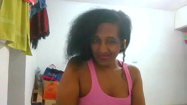 Snapshot of Aishamara chatting on February 7, 2025, 11:13 pm Aishamara online show from February 7, 2025, 11:13 pm