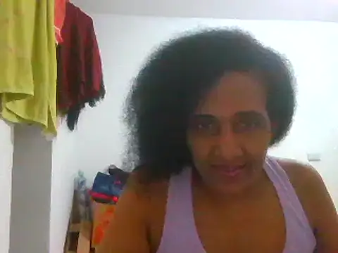 Snapshot of Aishamara chatting on February 9, 2025, 7:38 am Aishamara online show from February 9, 2025, 7:38 am