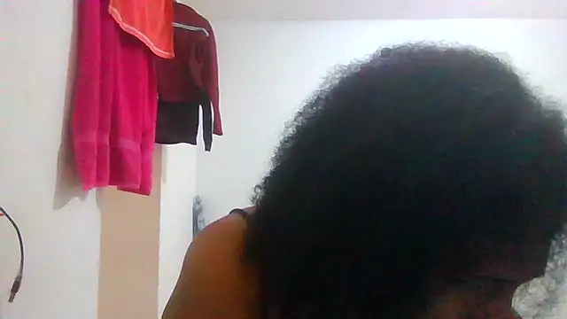 Snapshot of Aishamara chatting on September 16, 2025, 5:03 pm Aishamara online show from September 16, 2025, 5:03 pm