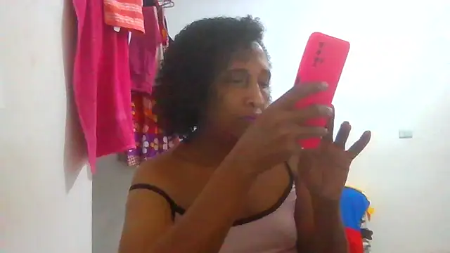 Snapshot of Aishamara chatting on October 20, 2025, 4:57 am Aishamara online show from October 20, 2025, 4:57 am