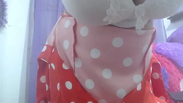 heyline milf online show from November 4, 2025, 10:09 pm