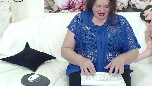 Snapshot of FlaviaSquirts chatting on February 15, 2025, 11:28 am FlaviaSquirts online show from February 15, 2025, 11:28 am