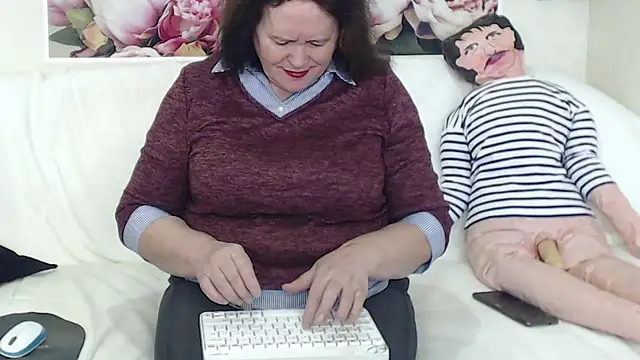 Snapshot of FlaviaSquirts chatting on February 25, 2025, 11:41 am FlaviaSquirts online show from February 25, 2025, 11:41 am