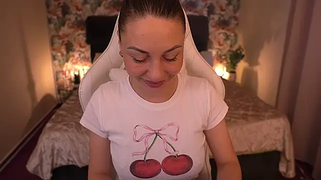 Snapshot of KristiiMax chatting on May 27, 2026, 4:26 pm KristiiMax online show from May 27, 2026, 4:26 pm