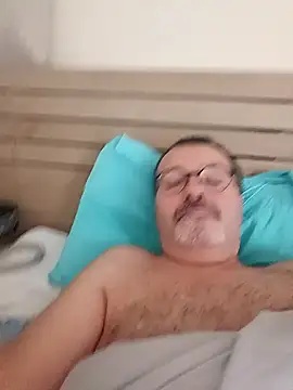 Snapshot of mike9473 chatting on November 8, 2025, 9:09 am mike9473 online show from November 8, 2025, 9:09 am