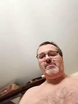 Snapshot of mike9473 chatting on December 1, 2025, 6:13 pm mike9473 online show from December 1, 2025, 6:13 pm