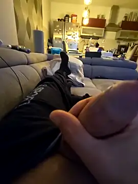 lovebbwgirly online show from November 6, 2025, 3:57 pm