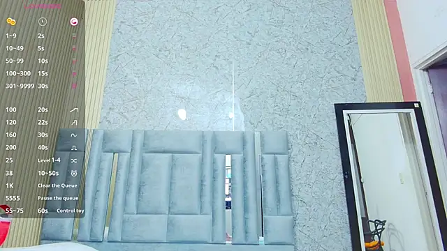 veronicaroose  online show from September 9, 2025, 12:48 pm