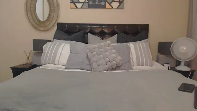 Creamyass22 online show from January 28, 2025, 5:03 pm