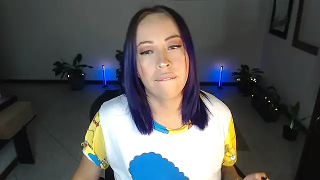 charlottezoe15 online show from June 21, 2026, 9:34 am