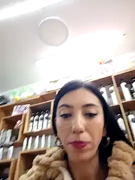 LunaZambrano online show from March 7, 2025, 4:00 pm