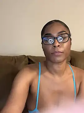 CandyLuxxxx online show from December 14, 2024, 8:29 pm