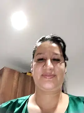 Snapshot of keilymadam chatting on May 6, 2026, 4:34 pm keilymadam online show from May 6, 2026, 4:34 pm