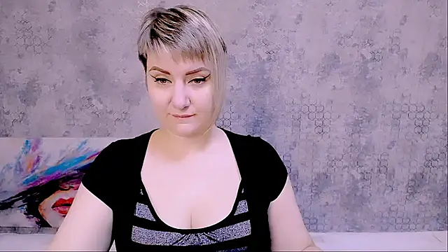 Djullia online show from October 18, 2025, 5:10 am