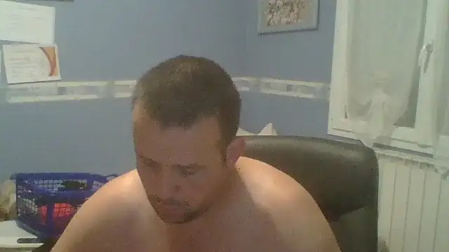 manubm03 online show from September 17, 2025, 4:14 am