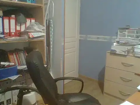 Snapshot of manubm03 chatting on May 17, 2026, 6:22 am manubm03 online show from May 17, 2026, 6:22 am