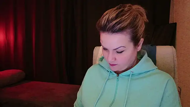 MishaMILF online show from March 13, 2025, 7:39 pm