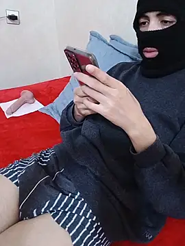 arabqueen online show from November 12, 2025, 7:24 pm