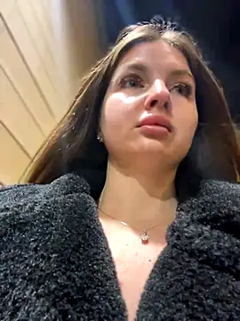 KrisMagnoly online show from November 1, 2025, 4:20 pm