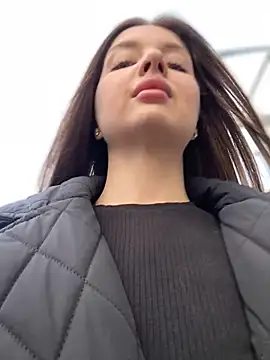 Snapshot of KrisMagnoly chatting on May 3, 2026, 4:57 pm KrisMagnoly online show from May 3, 2026, 4:57 pm