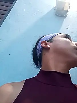 brunettehot77 online show from September 17, 2025, 10:55 pm