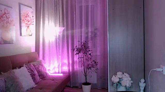 sensualEmilia online show from January 23, 2025, 10:01 pm