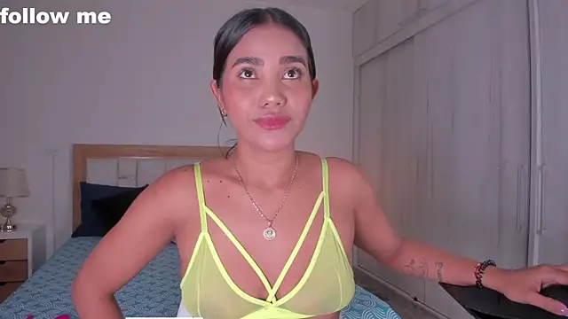 mia hank online show from December 27, 2024, 12:01 pm