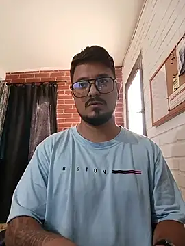 Snapshot of DaviidEvans_ chatting on October 18, 2025, 2:29 pm DaviidEvans online show from October 18, 2025, 2:29 pm