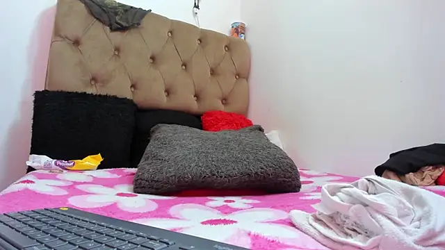 Aries Mature online show from February 25, 2025, 7:25 pm