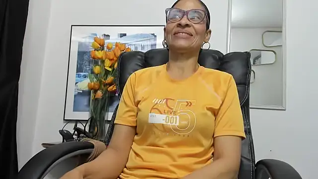 Aries Mature online show from October 19, 2025, 3:01 pm