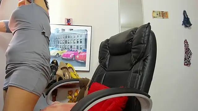 Snapshot of Aries_Mature chatting on March 20, 2026, 5:40 pm Aries Mature online show from March 20, 2026, 5:40 pm