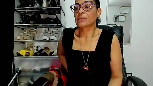 Snapshot of Aries_Mature chatting on April 16, 2026, 2:18 pm Aries Mature online show from April 16, 2026, 2:18 pm