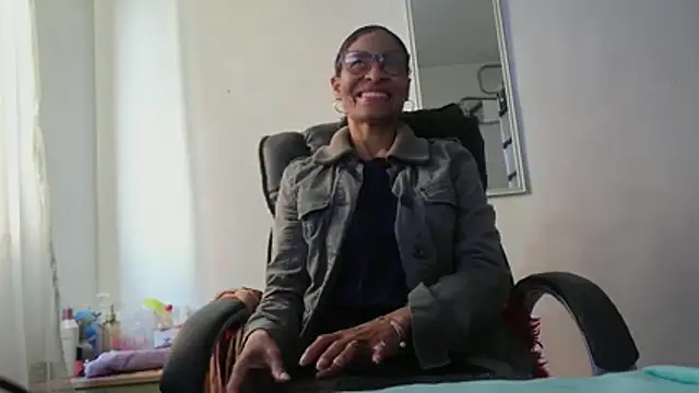 Snapshot of Aries_Mature chatting on April 30, 2026, 8:37 pm Aries Mature online show from April 30, 2026, 8:37 pm