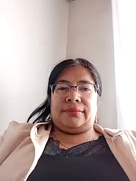 Snapshot of __valentina18 chatting on December 11, 2024, 7:57 pm valentina18 online show from December 11, 2024, 7:57 pm