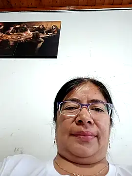 Snapshot of __valentina18 chatting on December 12, 2024, 1:17 pm valentina18 online show from December 12, 2024, 1:17 pm