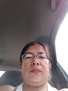 Snapshot of __valentina18 chatting on January 9, 2025, 4:17 pm valentina18 online show from January 9, 2025, 4:17 pm
