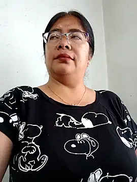 Snapshot of __valentina18 chatting on January 14, 2025, 1:17 pm valentina18 online show from January 14, 2025, 1:17 pm