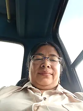 Snapshot of __valentina18 chatting on January 25, 2025, 4:24 pm valentina18 online show from January 25, 2025, 4:24 pm