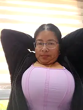 Snapshot of __valentina18 chatting on February 19, 2025, 1:39 pm valentina18 online show from February 19, 2025, 1:39 pm