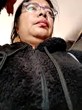 Snapshot of __valentina18 chatting on February 20, 2025, 4:14 pm valentina18 online show from February 20, 2025, 4:14 pm