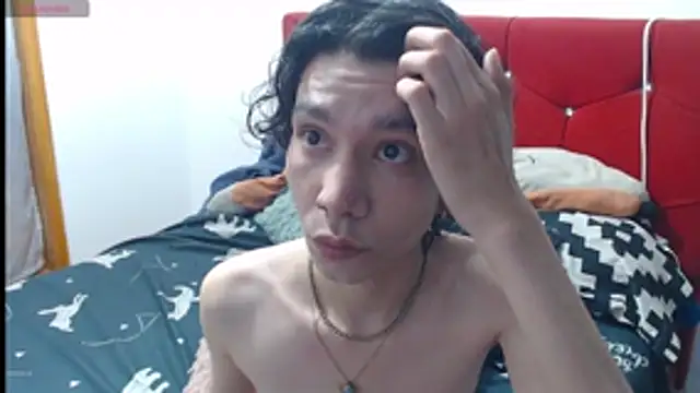 Snapshot of LAICK_01 chatting on October 27, 2025, 10:36 pm LAICK 01 online show from October 27, 2025, 10:36 pm