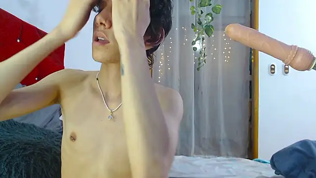 LAICK 01 online show from March 18, 2026, 3:53 am