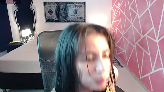 valentina angel online show from October 31, 2025, 2:23 am